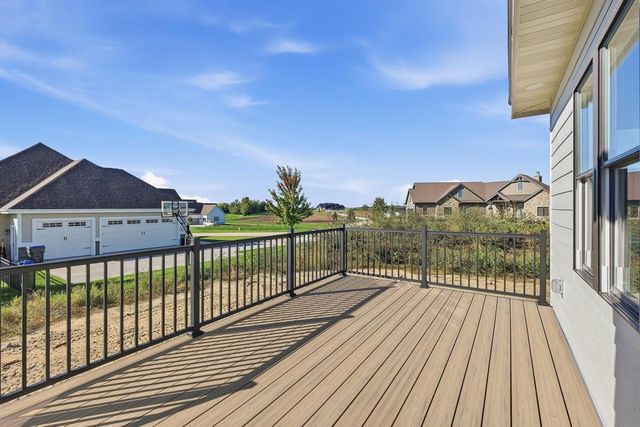 6859 Karolina Way, Sun Prairie, WI 53590