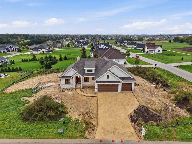 6859 Karolina Way, Sun Prairie, WI 53590