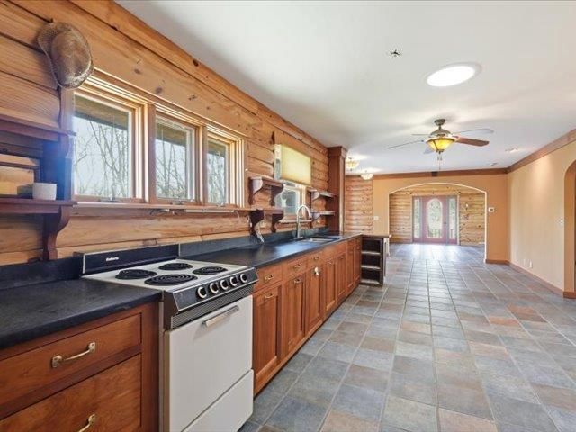 540 Bowers Road, Belleville, WI 53508