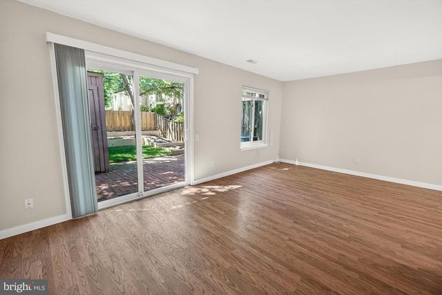19346 KEYMAR WAY, Gaithersburg, MD 20886
