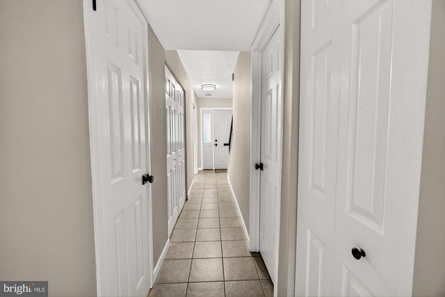 19346 KEYMAR WAY, Gaithersburg, MD 20886