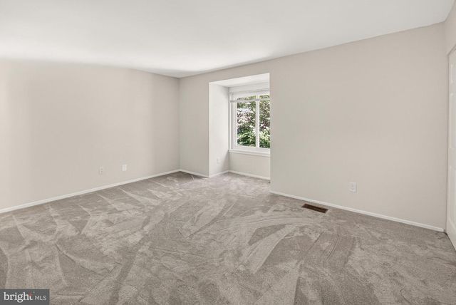 19346 KEYMAR WAY, Gaithersburg, MD 20886