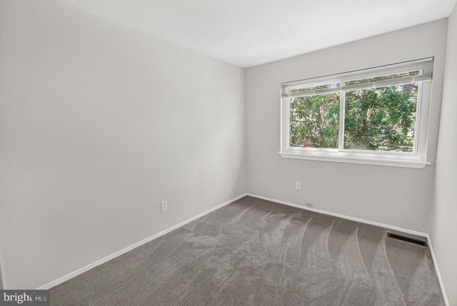 19346 KEYMAR WAY, Gaithersburg, MD 20886