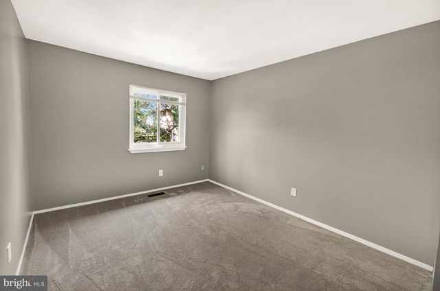 19346 KEYMAR WAY, Gaithersburg, MD 20886
