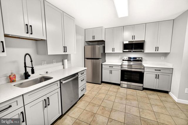 19346 KEYMAR WAY, Gaithersburg, MD 20886