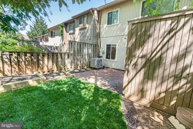 19346 KEYMAR WAY, Gaithersburg, MD 20886