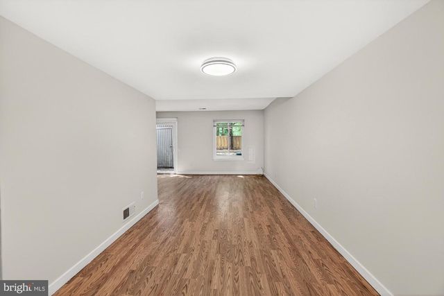 19346 KEYMAR WAY, Gaithersburg, MD 20886