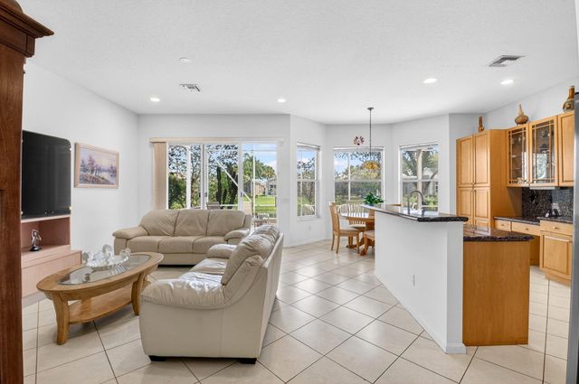 13738 Plaza Mayor Drive, Delray Beach, FL 33446