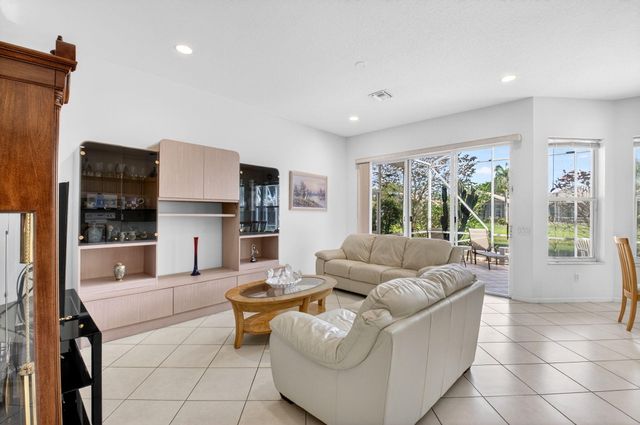 13738 Plaza Mayor Drive, Delray Beach, FL 33446