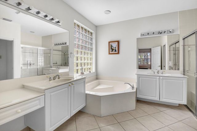 13738 Plaza Mayor Drive, Delray Beach, FL 33446