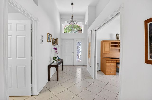 13738 Plaza Mayor Drive, Delray Beach, FL 33446