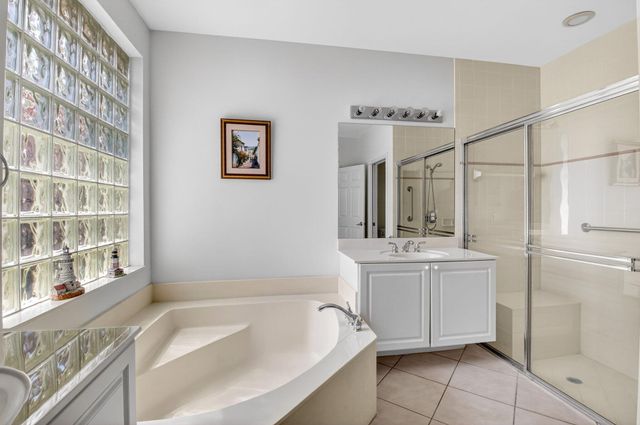 13738 Plaza Mayor Drive, Delray Beach, FL 33446