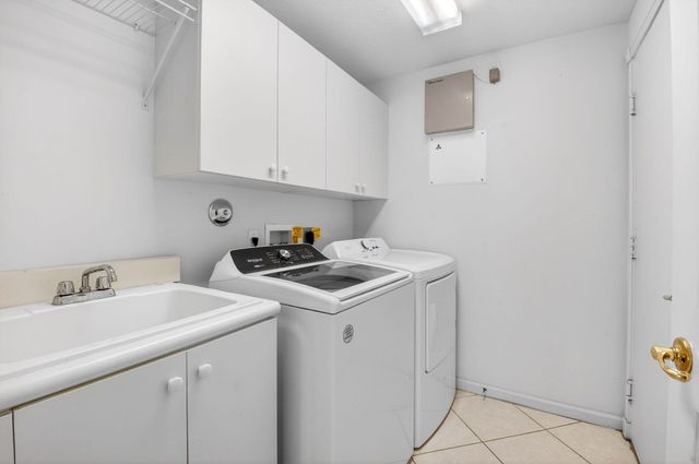 13738 Plaza Mayor Drive, Delray Beach, FL 33446