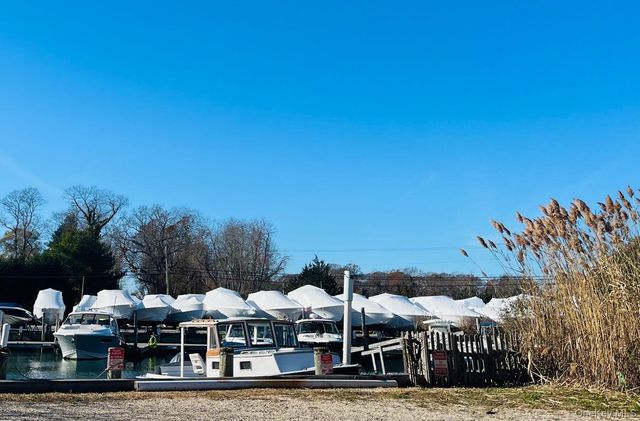 6 Shore Road, Southampton, NY 11968