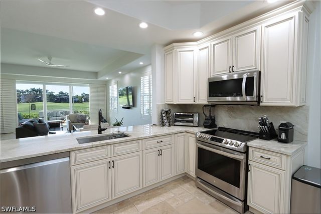 5963 Trophy DR 2002, Naples, FL 34110