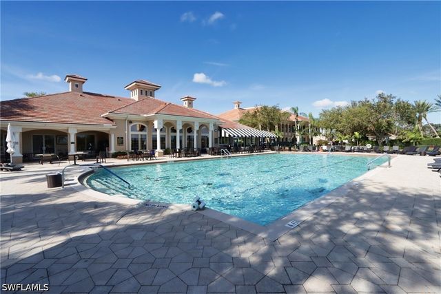 5963 Trophy DR 2002, Naples, FL 34110