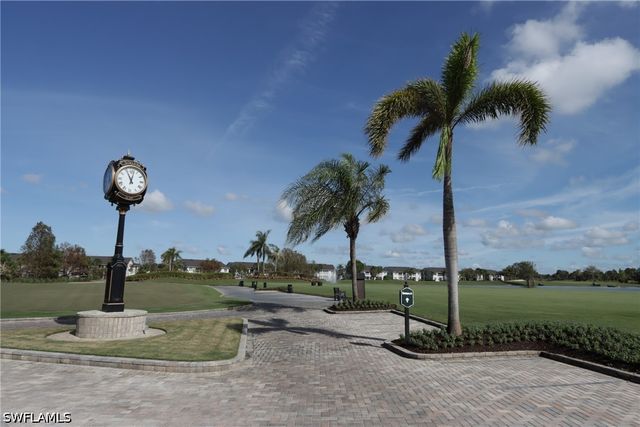 5963 Trophy DR 2002, Naples, FL 34110