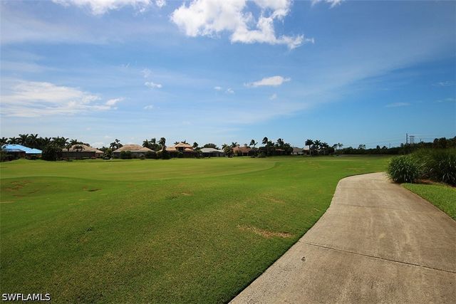 5963 Trophy DR 2002, Naples, FL 34110