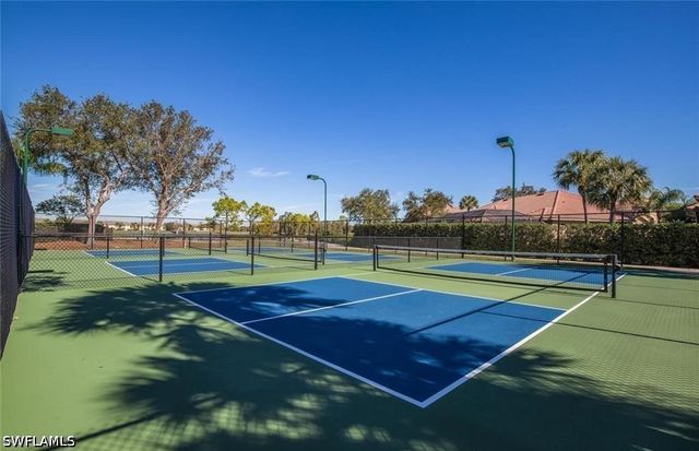 5963 Trophy DR 2002, Naples, FL 34110