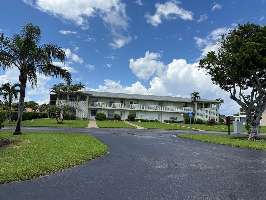 1720 NW 20th Avenue 204, Delray Beach, FL 33445