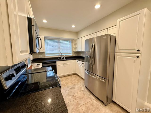 543 N Central Avenue, University City, MO 63130