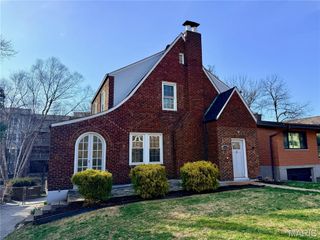 543 N Central Avenue, University City, MO 63130