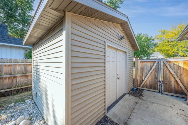 602 Oak Street Street, Big Rapids, MI 49307