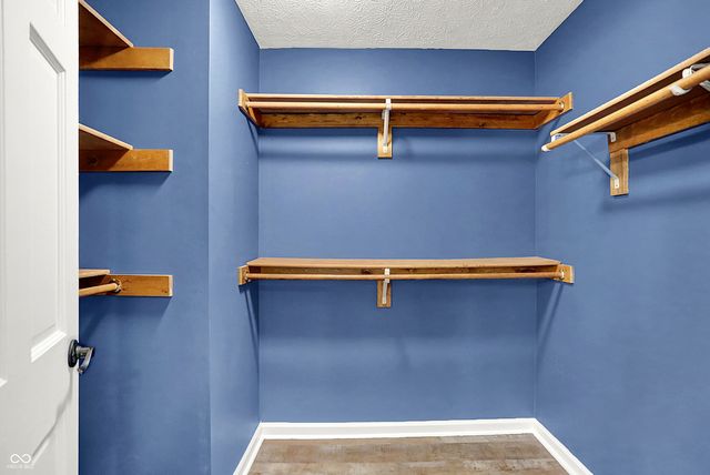 7929 Meadow Bend Circle, Indianapolis, IN 46259