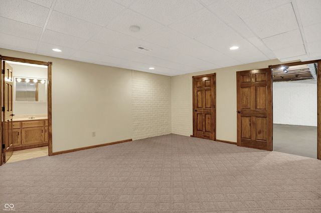 7929 Meadow Bend Circle, Indianapolis, IN 46259