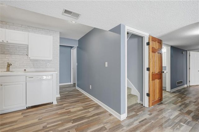 703 SW Longhorn Drive, Oak Grove, MO 64075