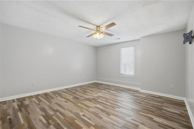 703 SW Longhorn Drive, Oak Grove, MO 64075