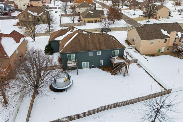 703 SW Longhorn Drive, Oak Grove, MO 64075