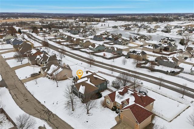 703 SW Longhorn Drive, Oak Grove, MO 64075