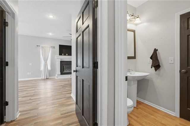 703 SW Longhorn Drive, Oak Grove, MO 64075