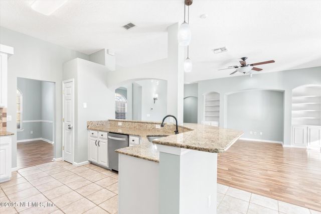 2418 SOUTHERN LINKS Drive, Fleming Island, FL 32003