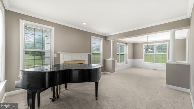 38454 STONE EDEN DR, Hamilton, VA 20158