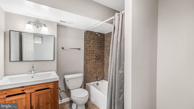 38454 STONE EDEN DR, Hamilton, VA 20158