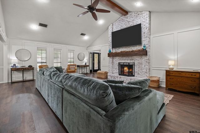 306 Princess St, Whitehouse, TX 75791