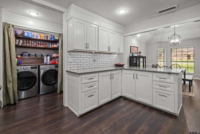 306 Princess St, Whitehouse, TX 75791