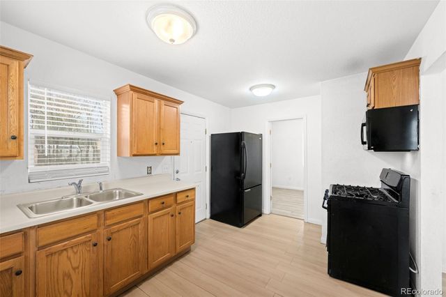 949 S Perry Street, Denver, CO 80219