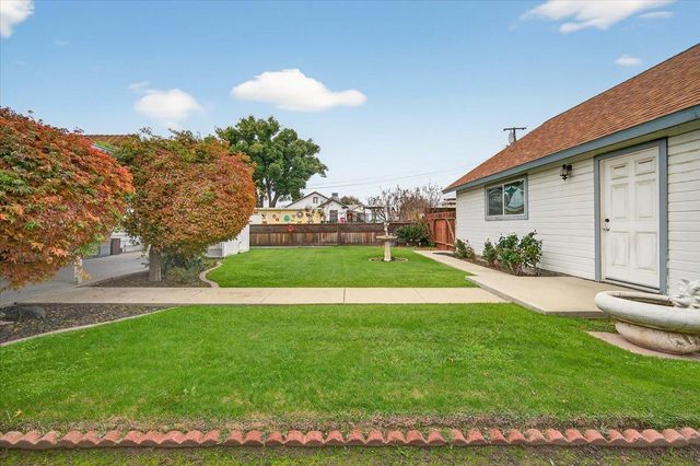 311 S K Street, Madera, CA 93637