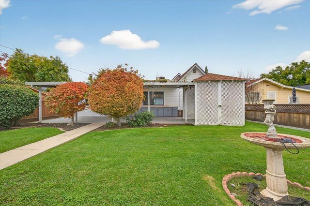 311 S K Street, Madera, CA 93637