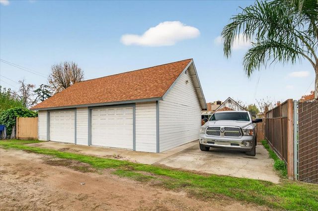 311 S K Street, Madera, CA 93637
