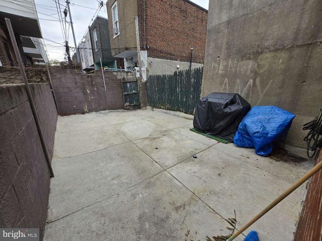 2109 S 9TH ST, Philadelphia, PA 19148