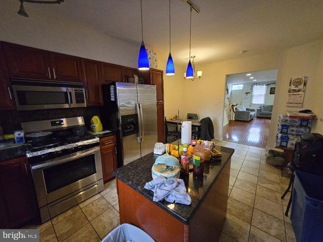 2109 S 9TH ST, Philadelphia, PA 19148