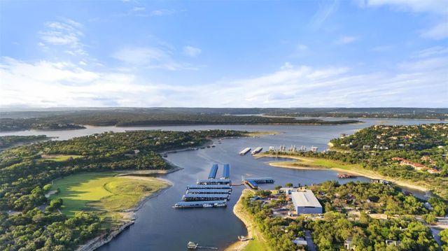 105 Harbor Hill DR, Lakeway, TX 78734