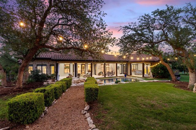 105 Harbor Hill DR, Lakeway, TX 78734