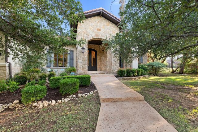 105 Harbor Hill DR, Lakeway, TX 78734