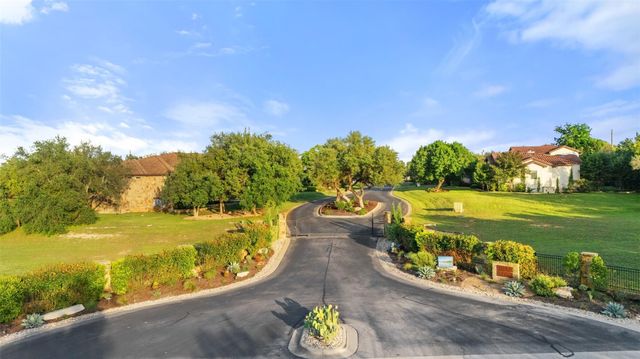 105 Harbor Hill DR, Lakeway, TX 78734