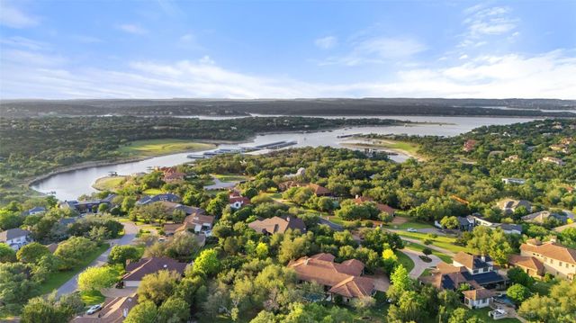 105 Harbor Hill DR, Lakeway, TX 78734